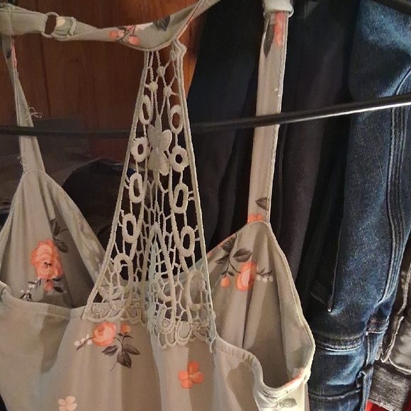 No Boundaries Gray Floral Tie-Front Camisole Dress - Picture 7 of 9